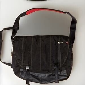 booq Boa Nerve Laptop Messenger Bag Black 15.6” MacBook Bike Commuter 20x17